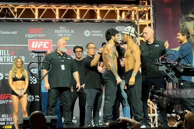 Bakıda UFC turniri ərəfəsində döyüşçülərin üz-üzə gəlməsi və çəki ölçmə mərasimi baş tutub