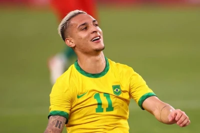 Braziliya milli komandasının futbolçusu karyerasını Almaniyada davam etdirmək imkanı var
