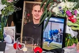 İsveçdə 20 yaşlı qapıçı güllələnmə nəticəsində həlak olub