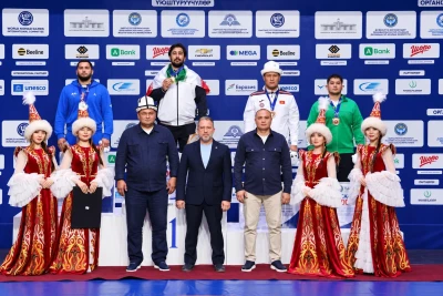 Rəvan Musayev VI Dünya Köçəri Oyunlarında güləşdə gümüş medal qazandı
