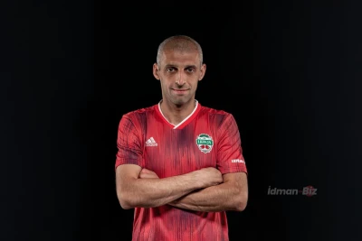 Vüqar Əsgərov: "Futbol oynayanda öz-özümə düşünürdüm: bu nə vaxt bitəcək?"