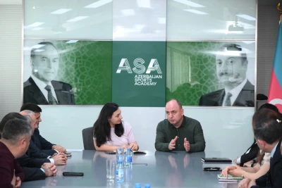 İstanbul Aydın Universitetinin professoru Bakıda "İdmanda və hərbdə texnologiyalar" mövzusunda təlim keçib