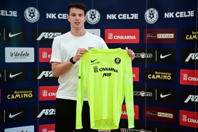 "Sabah"ın rəqibi "Selye" "Everton"dan qapıçı transfer edib