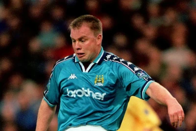 "Mançester Siti"nin sabiq futbolçusu Endi Morrison nadir xəstəliyə tutulub