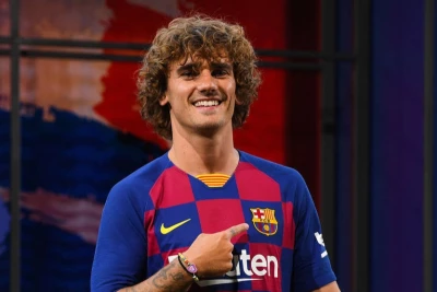 "Barselona" Qrizmann transferində qadağanı pozmaqda şübhəli bilinir