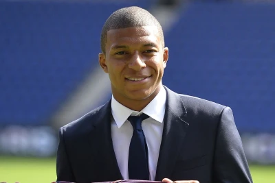 Mbappe "Monako"da oynadığı vaxt ona maraq göstərən klubları açıqlayıb
