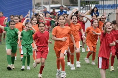 FIFA'nın girişimi ve desteğiyle Azerbaycan'da geniş kapsamlı futbol festivali düzenlendi