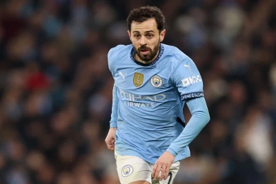 "Yuventus" Bernardu Silvanı azad agent kimi transfer etmək variantını nəzərdən keçirir