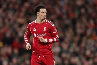 "Tottenhem" Körtis Consa göz dikib