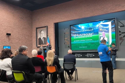 Boris Xetaqurovun "50 il futbolda" kitabı təqdim olundu