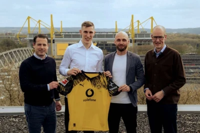 "Borussiya Dortmund" Niko Şlotterbeklə müqaviləsini 2031-ci ilə qədər uzadıb