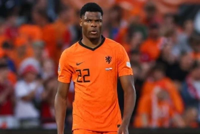 Denzel Dumfris zədə səbəbindən Niderland millisini tərk etdi