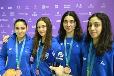 İslam Həmrəyliyi Oyunlarında medal qazanan üzgüçülər Azərbaycana daha çox medal gətirməyə çalışacaqlarını bildiriblər