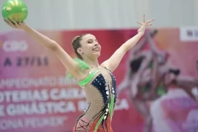 Braziliya Gənclər arasında Bədii Gimnastika Çempionu 18 Yaşında Vəfat Etdi