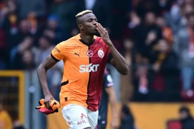 Osimhen "Əl-Hilal" ilə şifahi razılığa gəlib