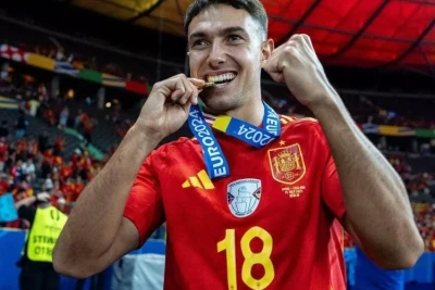 "Arsenal" İspaniya yığmasının oyunçusunu transfer edəcək