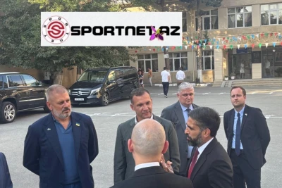 Andrey Şevçenko Bakıda futbol meydançasının açılışında iştirak edib - FOTO