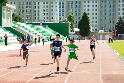 Məktəblilərin ilk olimpiadasında atletika yarışının qalibləri məlum oldu
