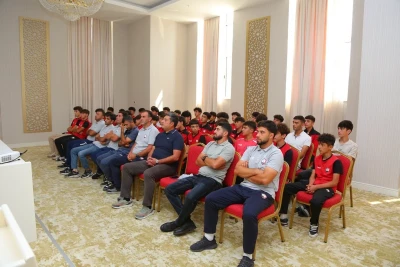 AFFA-nın təşəbbüsü ilə “Qəbələ” Futbol Akademiyasının gənc komandaları üçün danışılmış oyunlar üzrə seminar keçirilib