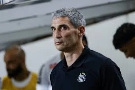 "Santos" baş məşqçi Xuan Pablo Voyvoda ilə yollarını ayırdı