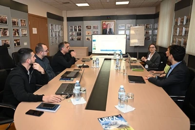 AFFA-da UEFA-nın Kütləvi Futbol üzrə mentoru ilə kütləvi futbolun inkişafı müzakirə edilib