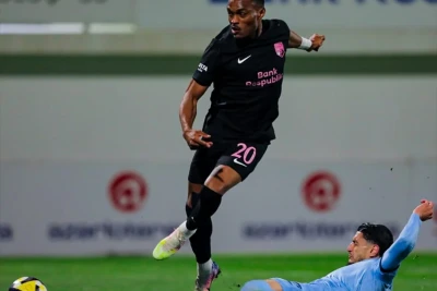 Coy Lens Mikels Azərbaycan çempionatları tarixində Bahodir Nasimovun nailiyyətini təkrarlayıb