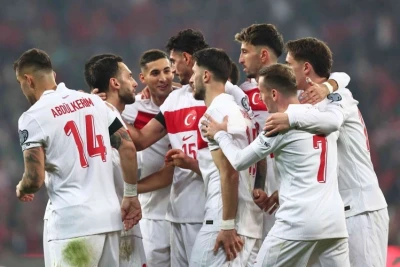 Türkiyə millisi İspaniya ilə oyuna ciddi itkilərlə çıxacaq