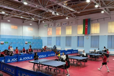 Stolüstü tennis üzrə Azərbaycan çempionatı start götürüb - FOTOLAR