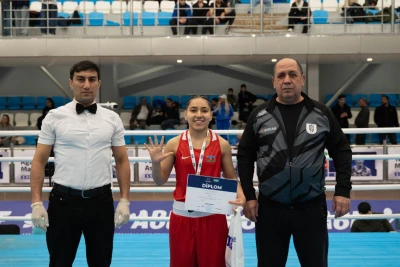 U-19 qız boksçular arasında Azərbaycan çempionatının qalibləri müəyyənləşib - FOTO