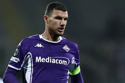 "Paris" klubu Edin Ceko transferi üçün danışıqlara başlayır