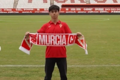 Azərbaycanlı futbolçu İmanverdiyev Mursiyada üçüncü liqada oynayacaq