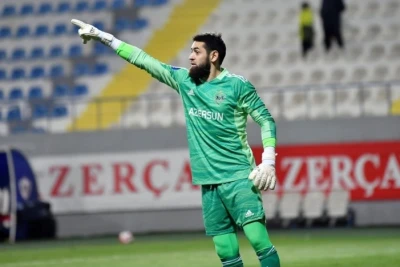 Şahruddin Məhəmmədəliyev Naninin "Aktobe"yə transferindən danışdı: "O, mübaliğəsiz futbol əfsanəsidir"