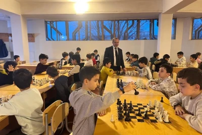 11 nömrəli UGİM-də şahmatçılarla görüş keçirilib: Uğurlar arzulandı - FOTO