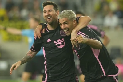 Luis Suares karyerasını Messi ilə birlikdə başa vurmaq istəyir