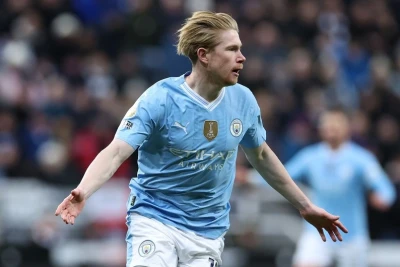Kevin De Bruyne "Manchester Siti"də növbəti uğurunu qazanıb