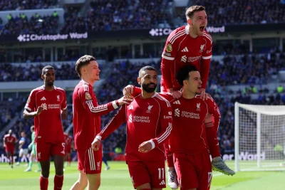 "Liverpul" yay transfer pəncərəsində yarımmüdafiə xəttini gücləndirmək üçün dörd oyunçu izləyir