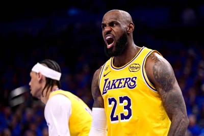 Lebron Ceyms NBA pley-off tarixində 300 oyun keçirən ilk oyunçu oldu
