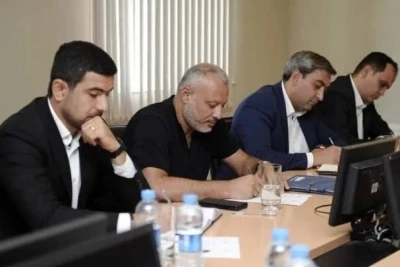 Peşəkar Futbol Liqasının peşəkar fəaliyyəti