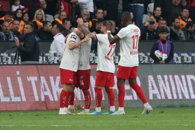 "Çorum" Türkiyə Super Liqasına vəsiqə qazandı