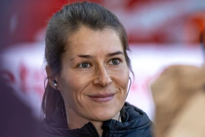 Mari-Luiza Eta Bundesliqa tarixində kişi komandasının baş məşqçisi olan ilk qadın oldu