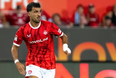 Mahir Emreli "Kayzerslautern"in məğlubiyyətində iştirak edib