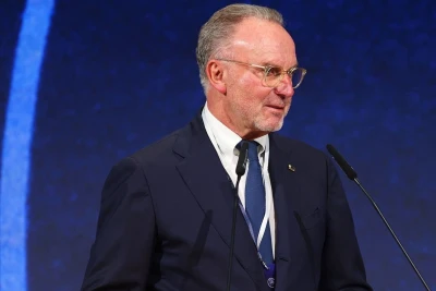 Rummenigge maaşların artımından narahatdır: "Bəzən "Bavariya"da həddindən artıq yüksək maaşlar ödəyirik"