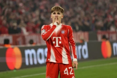 Barselona 18 yaşlı Alman futbolçu Lennart Karlı izləyir – qiyməti 100 milyon avro