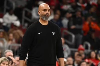 "Çikaqo Bullz"da baş məşqçi dəyişikliyi: Ues Anseld namizəd kimi