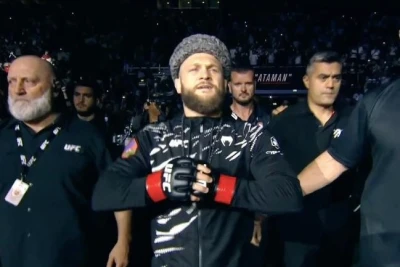 Rafael Fiziyevin Çarlz Oliveyra ilə döyüşdən geri çəkilməsinə reaksiyası: "Özümü çox pis hiss edirəm"