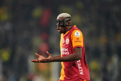 Nikki Battdan Osimhenə "Mançester Yunayted"ə keçid çağırışı