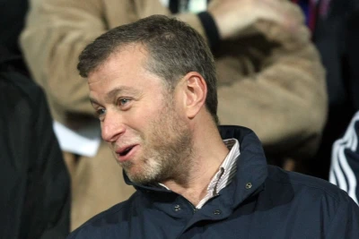 "Çelsi" Premyer Liqa tərəfindən cərimələnib, transfer qadağası ilə üzləşib və sınaq müddətinə qoyulub