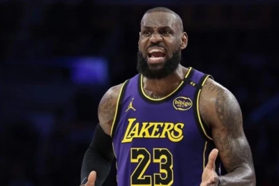 Dörd NBA komandası Lebron Ceymslə maraqlanır