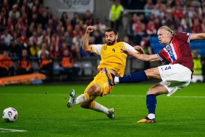 Halland milli komandalar səviyyəsində 50 qola ən tez çatan futbolçu oldu