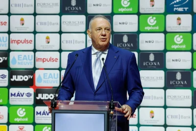 Laslo Tot: "IJF bayrağının Azərbaycana təqdimi Bakı-2026-ya keçidin rəmzidir"